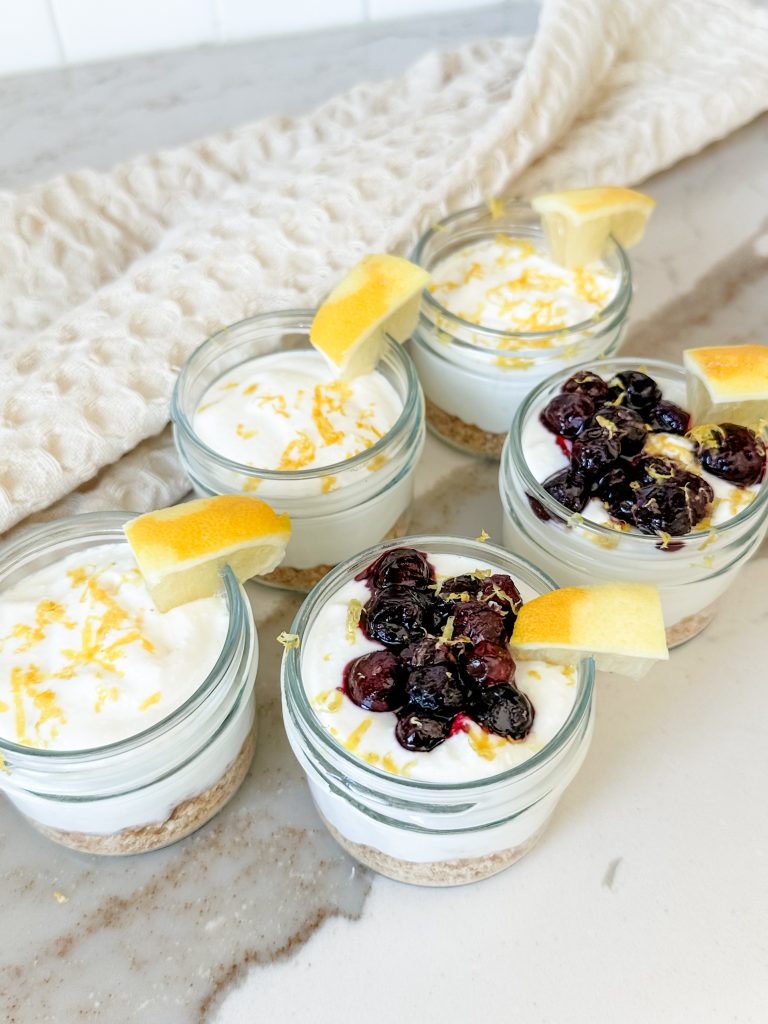 3 lemon cheesecake jars and two blueberry ones