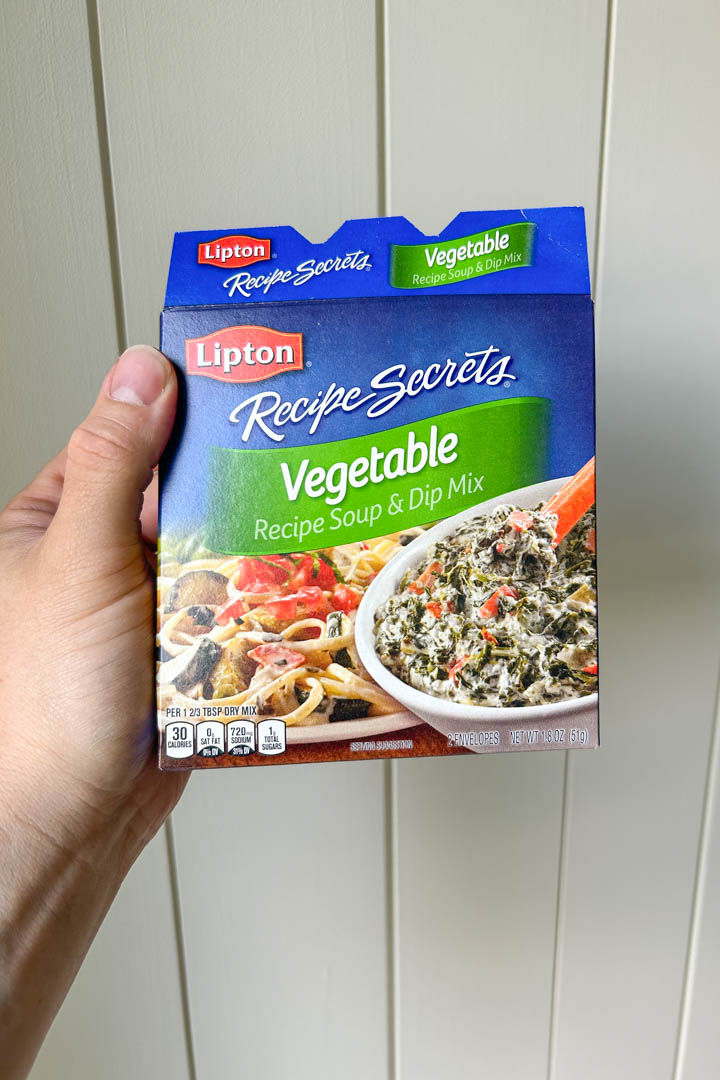 Front view of the box that Lipton Soup Mix Vegetable Dip comes in